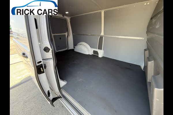 Volkswagen Transporter 2.0 TDI 150PK EURO6L2H1 32 Cruise control/navigatie systeem/trekhaak