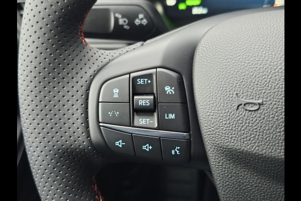 Ford Kuga 2.5 PHEV ST-Line X 243pk | Driver Assistance Pack | Black Package | Winterpack | Panorama dak | Wegklapbare Trekhaak | AGR Stoelen | Adaptieve Matrix LED koplampen met Coast to Coast