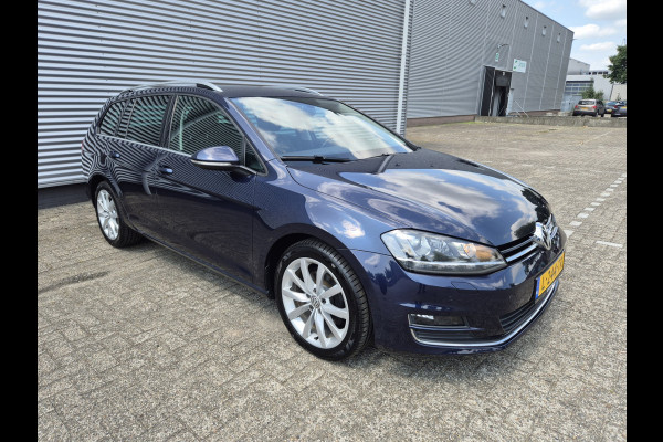 Volkswagen Golf 1.4 TSI Highline Automaat, airco,cruise,navigatie,stoelverwarming,parkeersensoren,