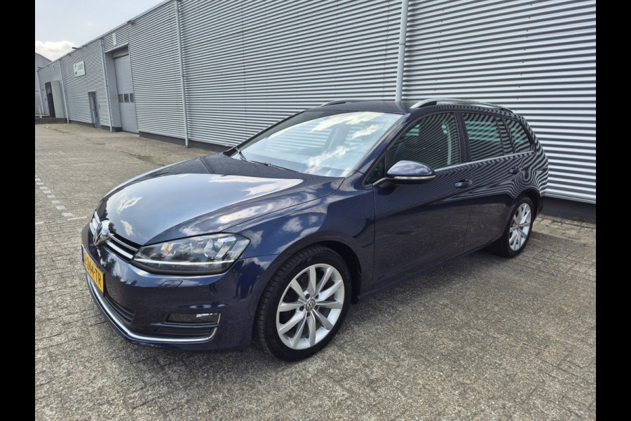 Volkswagen Golf 1.4 TSI Highline Automaat, airco,cruise,navigatie,stoelverwarming,parkeersensoren,