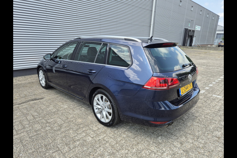 Volkswagen Golf 1.4 TSI Highline Automaat, airco,cruise,navigatie,stoelverwarming,parkeersensoren,