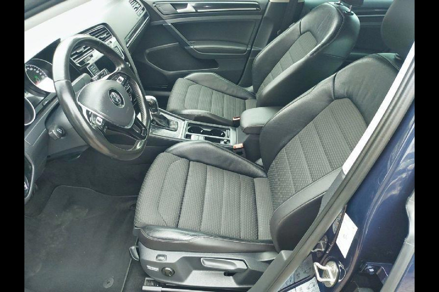 Volkswagen Golf 1.4 TSI Highline Automaat, airco,cruise,navigatie,stoelverwarming,parkeersensoren,