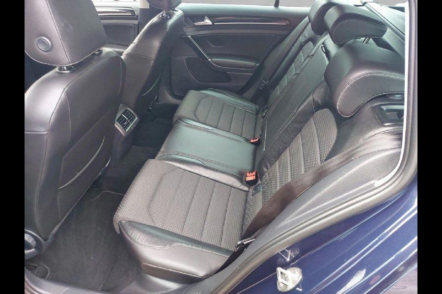 Volkswagen Golf 1.4 TSI Highline Automaat, airco,cruise,navigatie,stoelverwarming,parkeersensoren,
