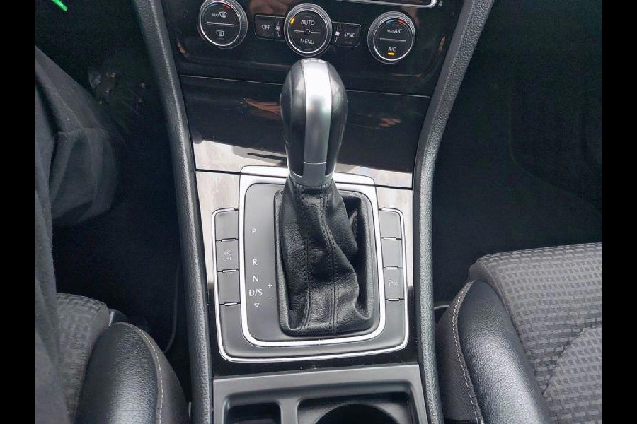Volkswagen Golf 1.4 TSI Highline Automaat, airco,cruise,navigatie,stoelverwarming,parkeersensoren,