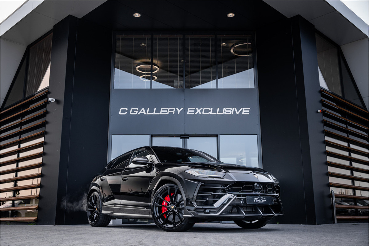 Lamborghini Urus 4.0 V8 - Akrapovic l Carbon | B&O Advanced l Panorama Lamborghini Urus 4.0 V8 - Akrapovic l Carbon | B&O Advanced l Panorama