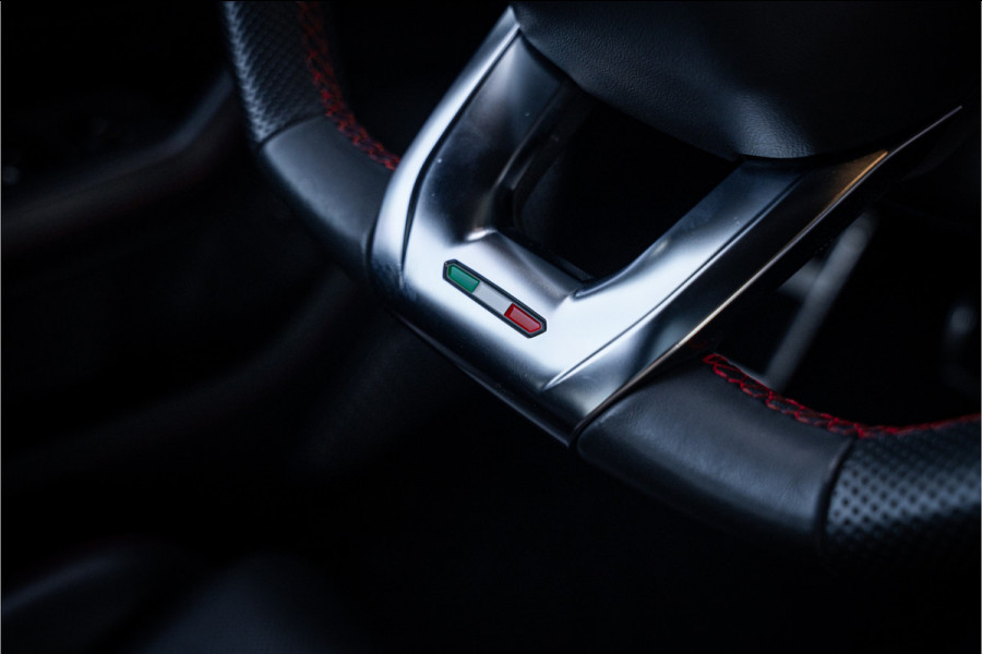 Lamborghini Urus 4.0 V8 - Akrapovic l Carbon | B&O Advanced l Panorama