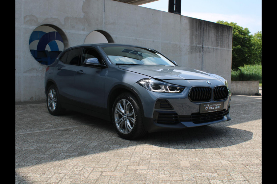 BMW X2 xDrive25e High Executive | ELEKTRISCH SCHUIFDAK | HARMAN KARDON |