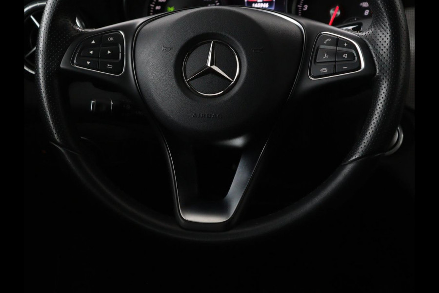 Mercedes-Benz CLA-Klasse Shooting Brake 180 Business Solution | Stoelverwarming | Camera | Bleutooth | Navigatie | LMV 18 inch | Sportstoelen | Half leder