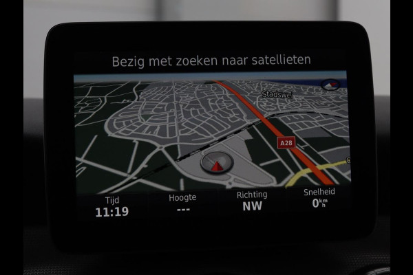 Mercedes-Benz CLA-Klasse Shooting Brake 180 Business Solution | Stoelverwarming | Camera | Bleutooth | Navigatie | LMV 18 inch | Sportstoelen | Half leder