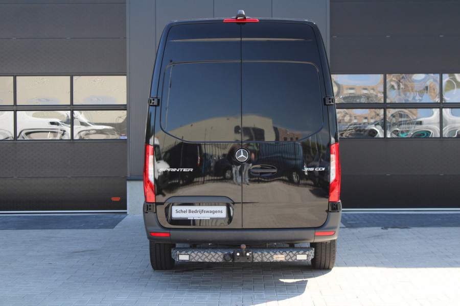 Mercedes-Benz Sprinter 315CDI L2H2 RWD 150pk - MBUX - Trekhaak - Dodehoek - Navi - Elek Spiegels - Rijklaar