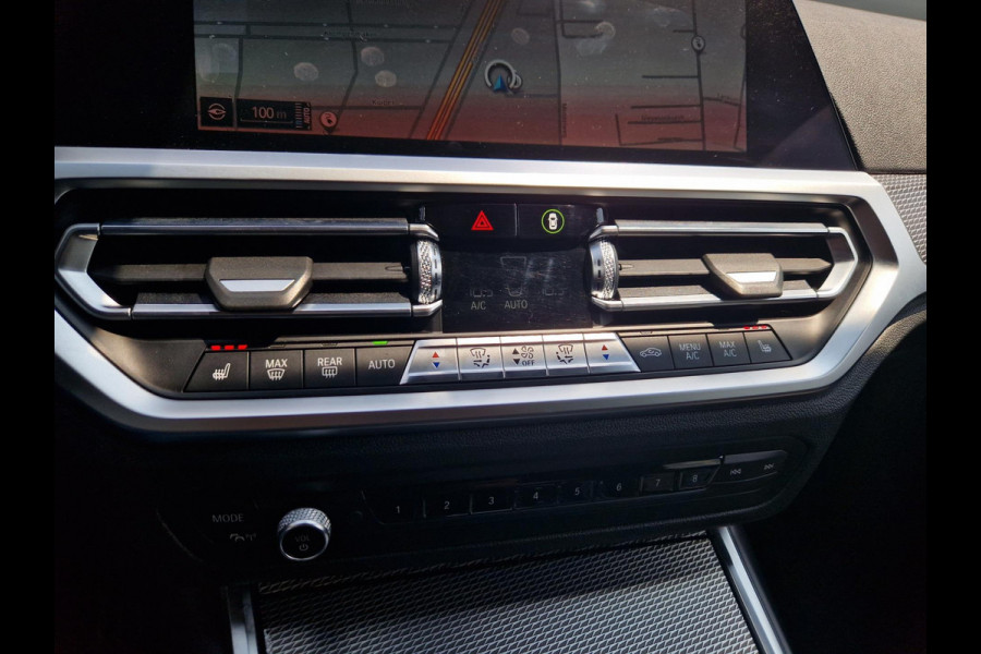 BMW 3-serie 330e M Sport /Laser /Schuifdak /Deal ond /Nap /Garantie