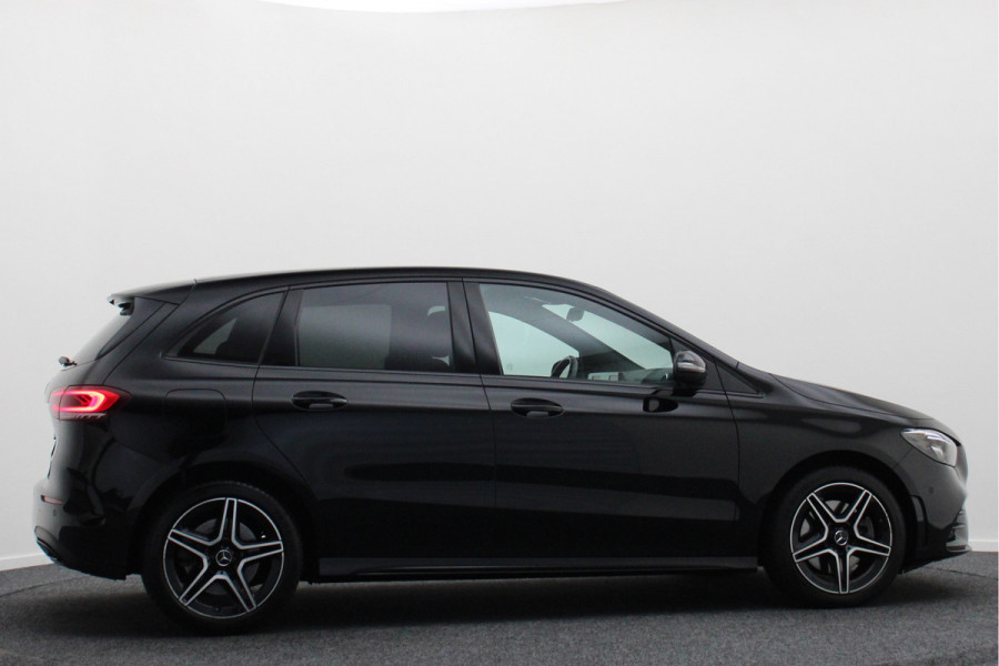 Mercedes-Benz B-Klasse 250 e AMG Line Virtual Cockpit, Sfeerverlichting, Apple Carplay, Standkachel, Cruise, 18''