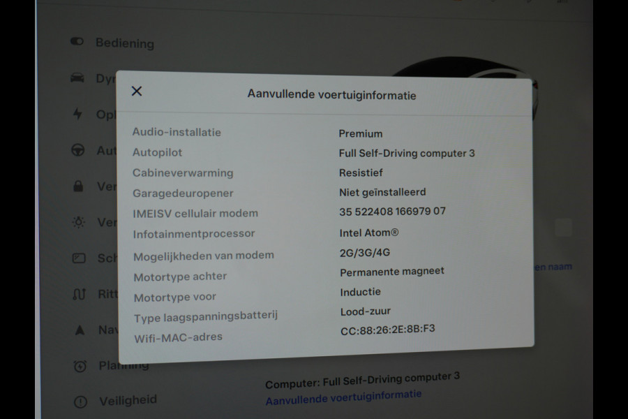 Tesla Model 3 Long Range 75kWh 463PK 19" FSD-Full Self Driving Computer-3 Premium Audio 4wd AutoPilot Panoramadak Camera's Leer Adaptive-Cruis Stoel en achterbank verwarming Electr.Stoelen+Memory+Easy-Entry WiFi Orig. NLse auto Grootste accu Tot 16,5kwh thuis laden. Accu-Garantie tot 18-12-2027 max 192.000km