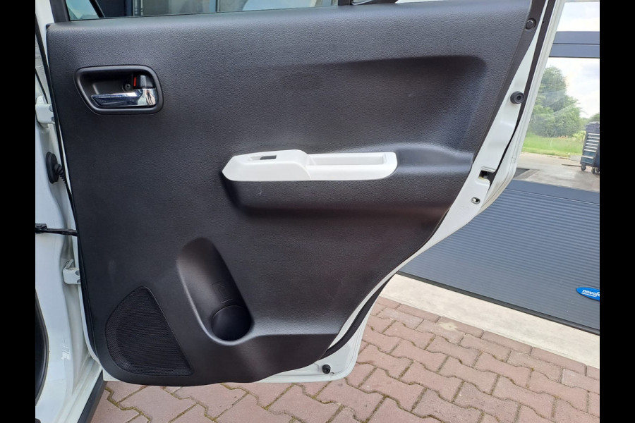 Suzuki Ignis 1.2 Stijl l Automaat l Navi l Trekhaak l Clima l Camera l