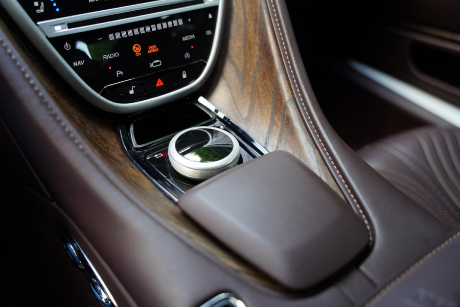 Aston Martin DB11 4.0 V8 NL-Auto Dealer Serviced 30 D.Km