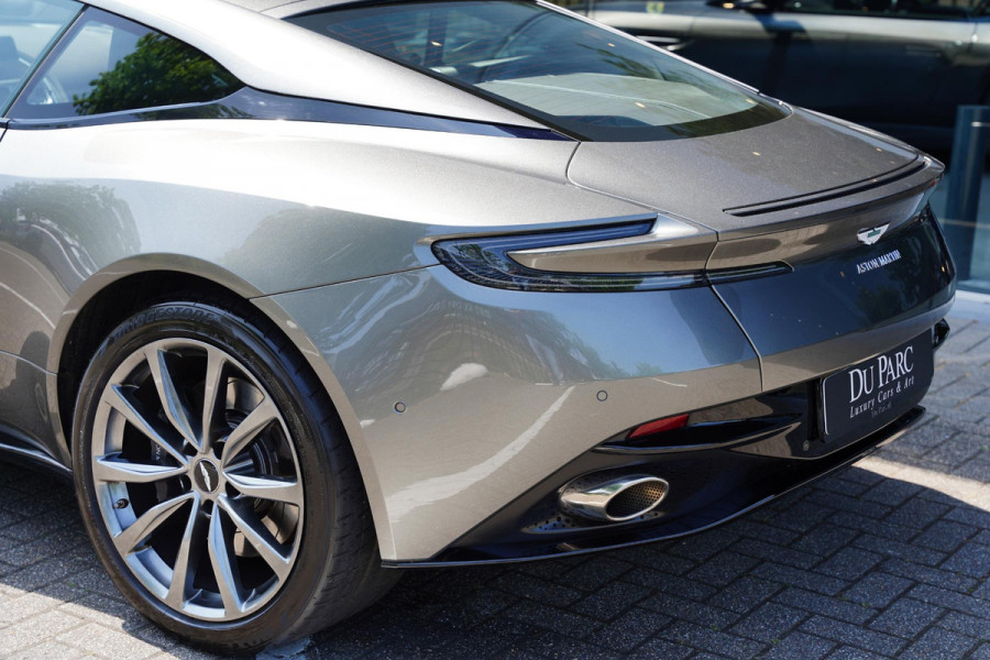 Aston Martin DB11 4.0 V8 NL-Auto Dealer Serviced 30 D.Km
