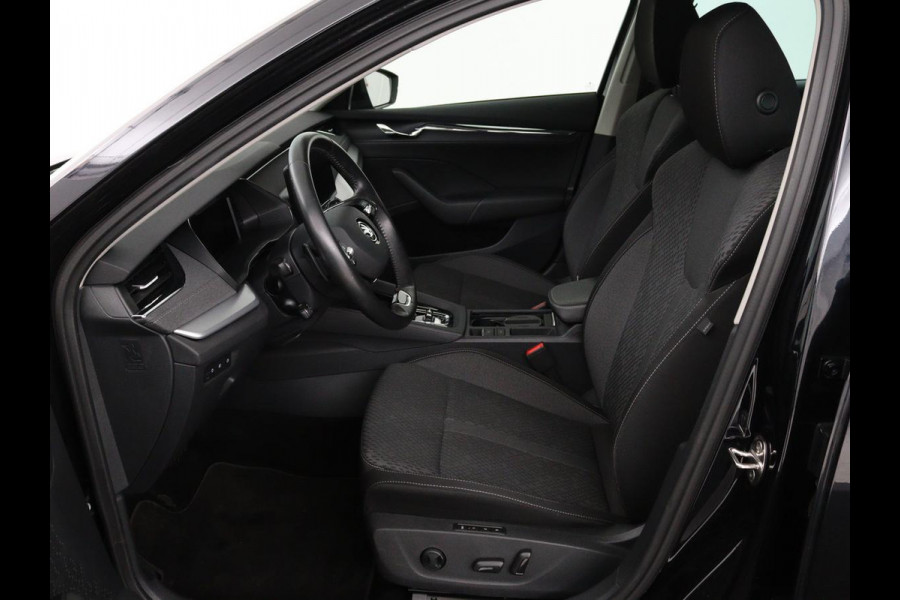 Škoda Octavia 1.0 e-TSI Bns Edition Plus | Memory | Stoelverwarming | Trekhaak | Elektrische achterklep | Head-up | Adaptive cruise control