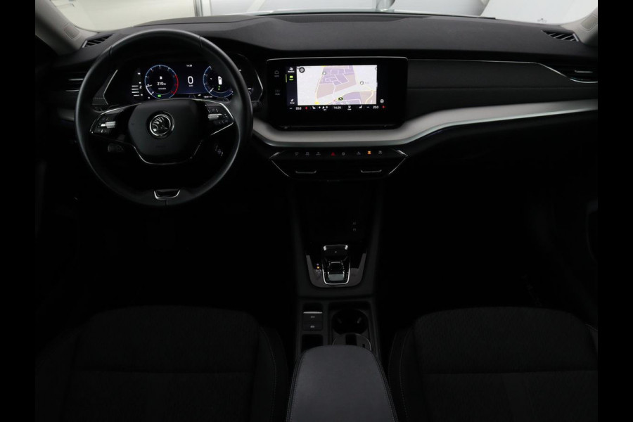 Škoda Octavia 1.0 e-TSI Bns Edition Plus | Memory | Stoelverwarming | Trekhaak | Elektrische achterklep | Head-up | Adaptive cruise control