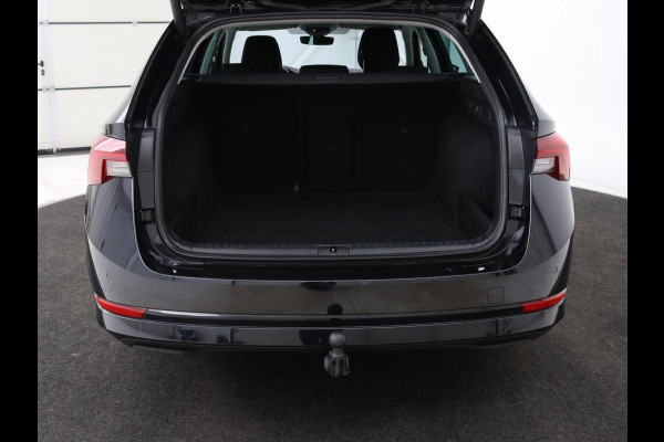 Škoda Octavia 1.0 e-TSI Bns Edition Plus | Memory | Stoelverwarming | Trekhaak | Elektrische achterklep | Head-up | Adaptive cruise control