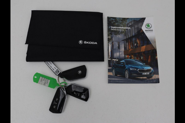 Škoda Octavia 1.0 e-TSI Bns Edition Plus | Memory | Stoelverwarming | Trekhaak | Elektrische achterklep | Head-up | Adaptive cruise control