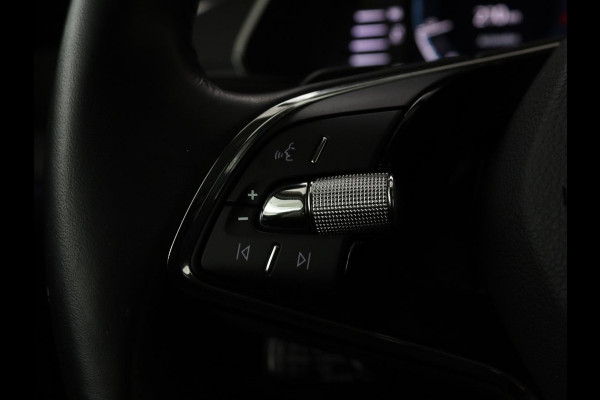 Škoda Octavia 1.0 e-TSI Bns Edition Plus | Memory | Stoelverwarming | Trekhaak | Elektrische achterklep | Head-up | Adaptive cruise control