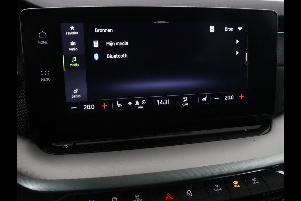 Škoda Octavia 1.0 e-TSI Bns Edition Plus | Memory | Stoelverwarming | Trekhaak | Elektrische achterklep | Head-up | Adaptive cruise control