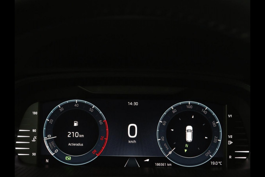 Škoda Octavia 1.0 e-TSI Bns Edition Plus | Memory | Stoelverwarming | Trekhaak | Elektrische achterklep | Head-up | Adaptive cruise control