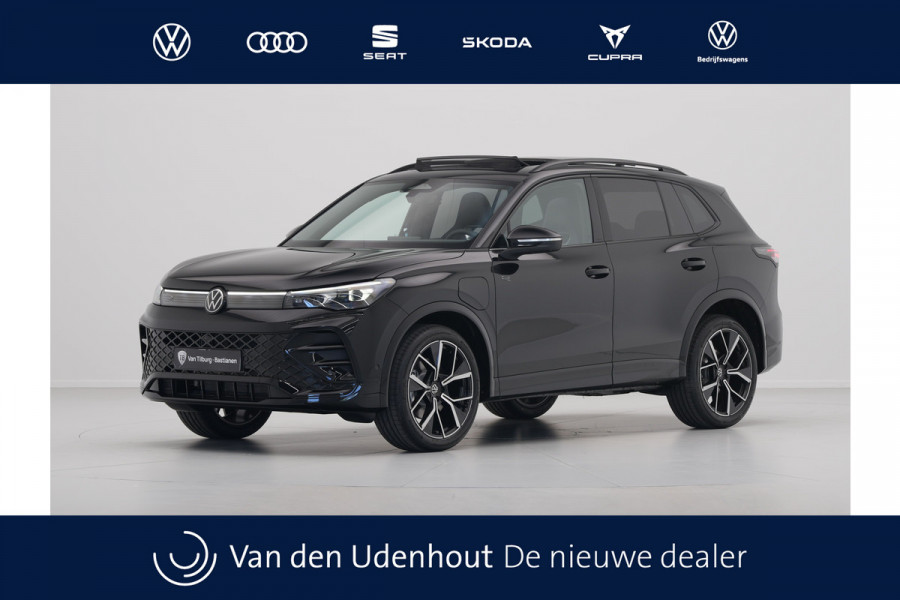 Volkswagen Tiguan R-Line Edition - eHybrid | 'App-Connect' draadloze smartphone integratie | Automatische afstandsregeling (Adaptive Cruise Control) | Digital Cockpit Pro (26 cm)