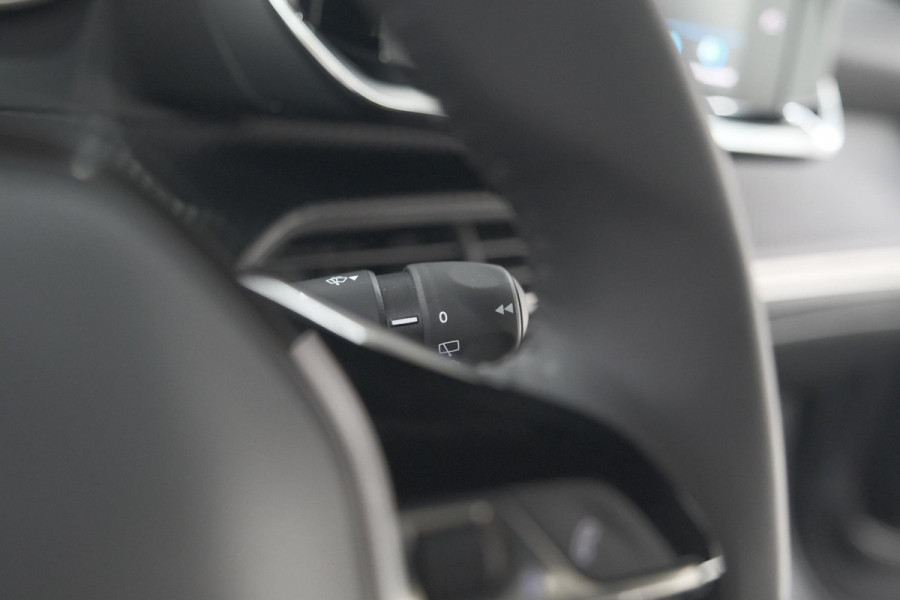 Peugeot 2008 PureTech 130 Active | Camera | Apple Carplay | Parkeersensoren