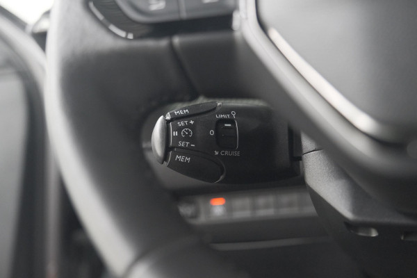 Peugeot 2008 PureTech 130 Active | Camera | Apple Carplay | Parkeersensoren