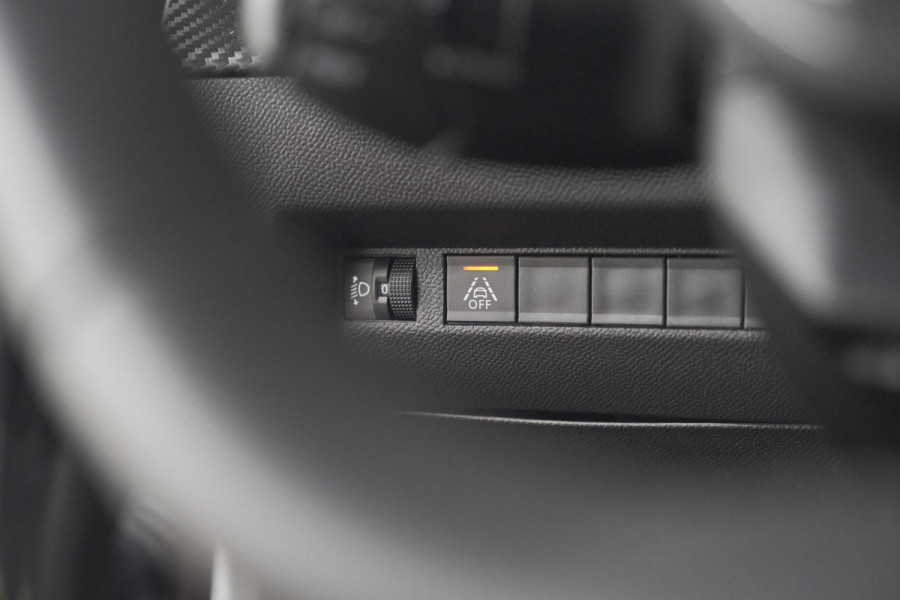Peugeot 2008 PureTech 130 Active | Camera | Apple Carplay | Parkeersensoren