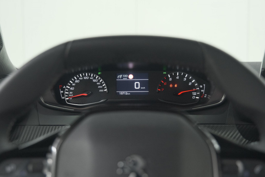 Peugeot 2008 PureTech 130 Active | Camera | Apple Carplay | Parkeersensoren