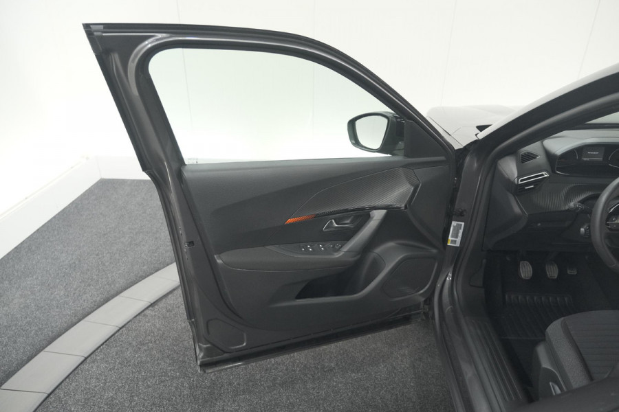 Peugeot 2008 PureTech 130 Active | Camera | Apple Carplay | Parkeersensoren