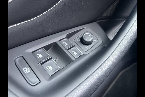 Volkswagen Passat Variant 1.4 TSI PHEV GTE Business | schuifdak | ACC | matrix LED | halfleder |