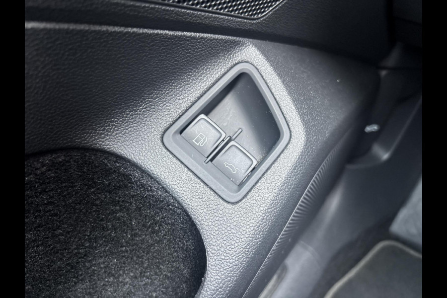 Volkswagen Passat Variant 1.4 TSI PHEV GTE Business | schuifdak | ACC | matrix LED | halfleder |