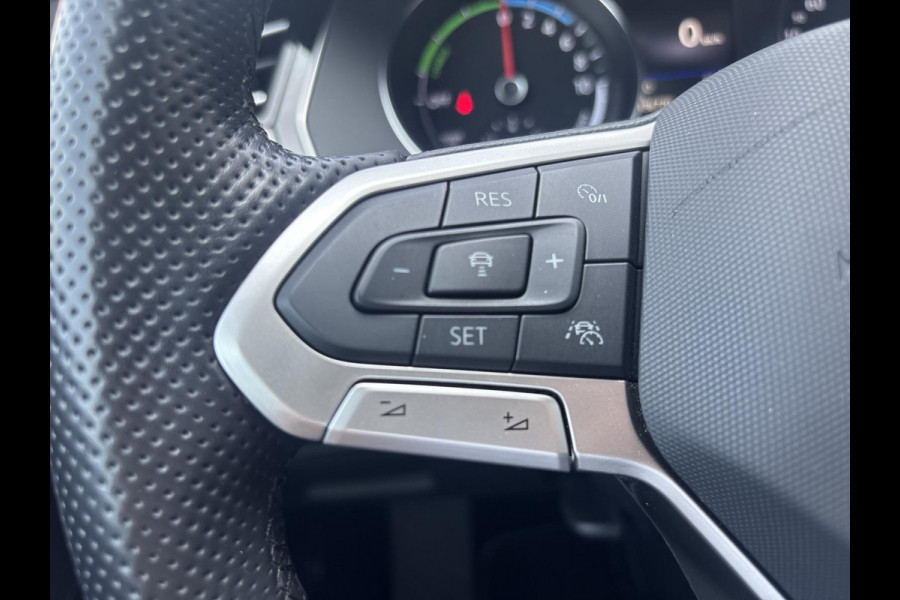 Volkswagen Passat Variant 1.4 TSI PHEV GTE Business | schuifdak | ACC | matrix LED | halfleder |