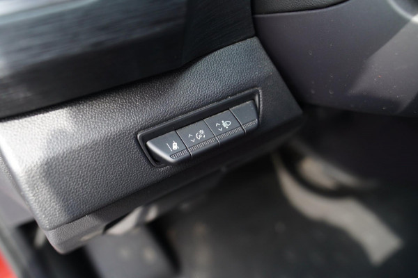 Renault Trafic 2.0 Blue dCi 170 T30 L2H1 Extra | Limited | LED Pure Vision | Monaco Edition | Adpaptieve cruise | Trekhaak | NAP