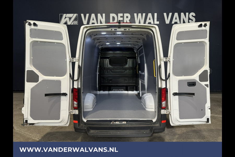 Volkswagen Crafter 2.0 TDI 140 pk L3H3 L2H2 Euro6 Airco | Camera | Apple Carplay | Cruisecontrol | Chauffeursstoel Android Auto