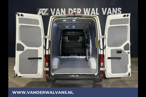 Volkswagen Crafter 2.0 TDI 140 pk L3H3 L2H2 Euro6 Airco | Camera | Apple Carplay | Cruisecontrol | Chauffeursstoel Android Auto