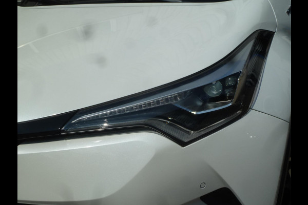 Toyota C-HR 1.8 Hybrid Bi-Tone Plus|Leder|Blindspot|Keyless-Entry|JBL|Stoelverwarming|Afn.Trekhaak|Dealer onderhouden