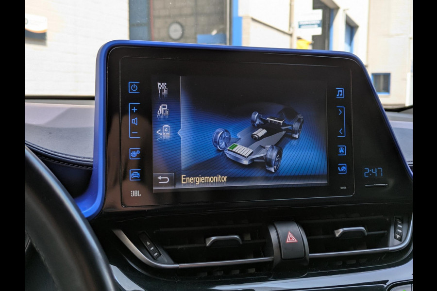 Toyota C-HR 1.8 Hybrid Bi-Tone Plus|Leder|Blindspot|Keyless-Entry|JBL|Stoelverwarming|Afn.Trekhaak|Dealer onderhouden
