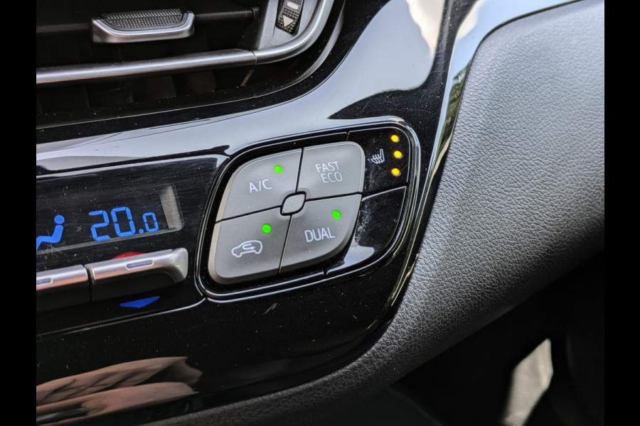 Toyota C-HR 1.8 Hybrid Bi-Tone Plus|Leder|Blindspot|Keyless-Entry|JBL|Stoelverwarming|Afn.Trekhaak|Dealer onderhouden