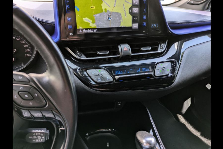 Toyota C-HR 1.8 Hybrid Bi-Tone Plus|Leder|Blindspot|Keyless-Entry|JBL|Stoelverwarming|Afn.Trekhaak|Dealer onderhouden