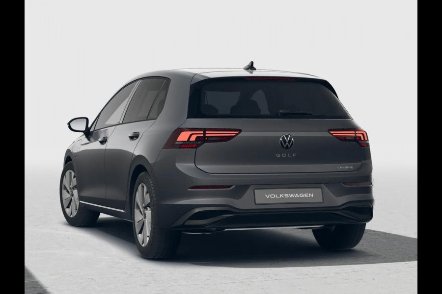 Volkswagen Golf Life Edition 1.5 eHybrid 150 kW / 204 pk Hatchback 6 versn. DSG