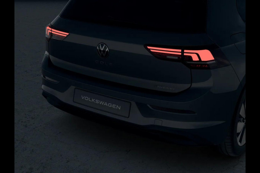 Volkswagen Golf Life Edition 1.5 eHybrid 150 kW / 204 pk Hatchback 6 versn. DSG
