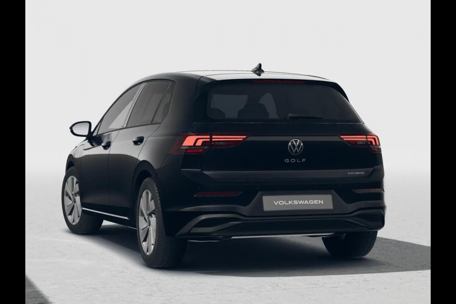 Volkswagen Golf Life Edition 1.5 eHybrid 150 kW / 204 pk Hatchback 6 versn. DSG