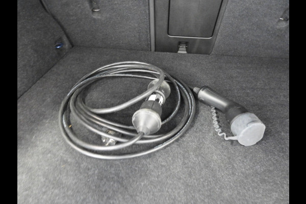 Volvo XC40 1.5 T4 Recharge R-Design NAVI/TREKHAAK/CAMERA/LED/18"LMV!