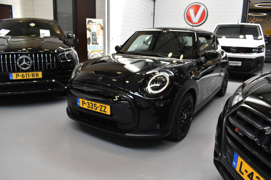 MINI Mini Electric Resolute edition 33 kWh Pano automaat resolute edition 135kw 1e eigenaar n.a.p. Pano / Leder / Harman Kardon / Head Up / Camera / Keyless