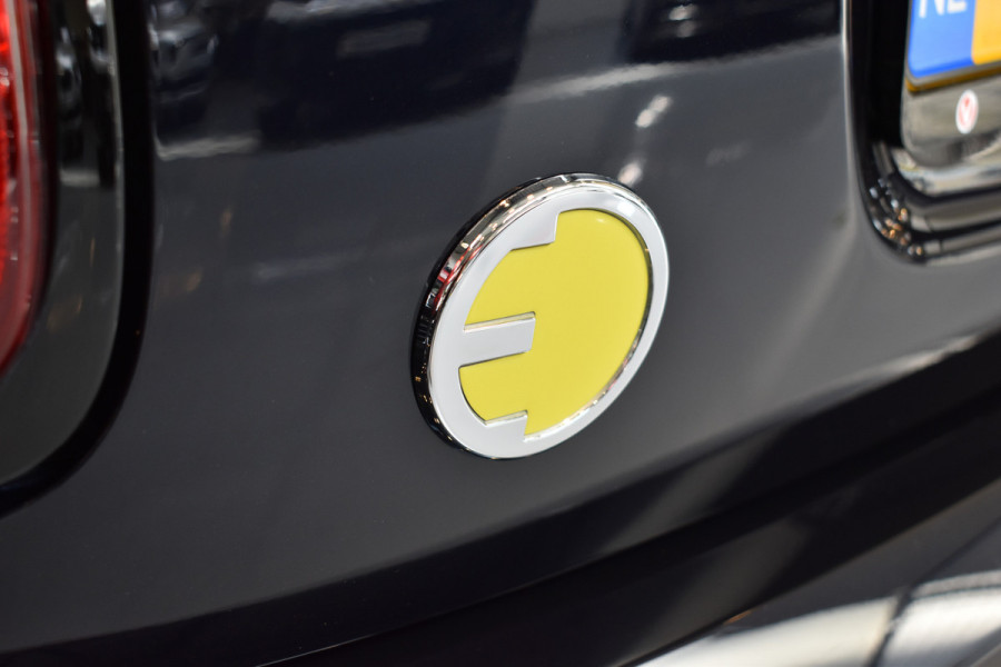 MINI Mini Electric Resolute edition 33 kWh Pano automaat resolute edition 135kw 1e eigenaar n.a.p. Pano / Leder / Harman Kardon / Head Up / Camera / Keyless