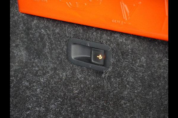 Škoda ENYAQ iV 60 ORIG. NL. NAP KM. | CAMERA | STOELVERWARMING VOOR + ACHTER | ELEK. TREKHAAK
